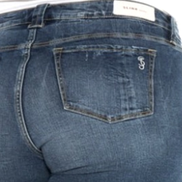 SlINK JEANS➕Distressed Denim Shorts - Picture 3 of 6